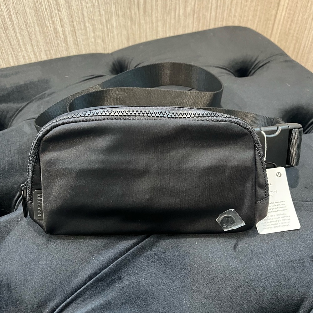 NWT Lululemon Black Wear Everywhere Bag